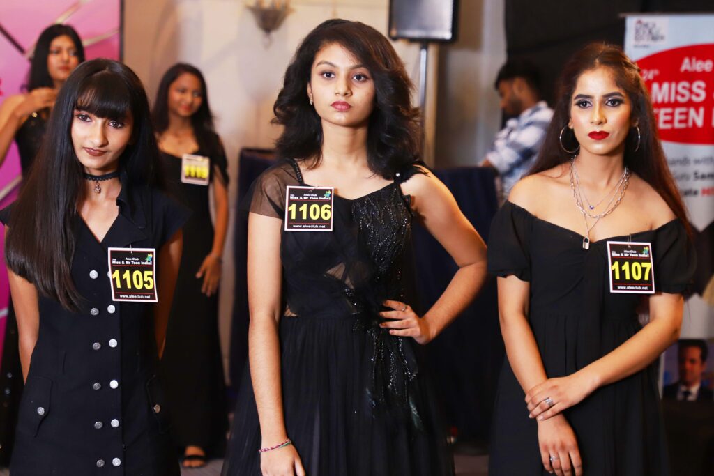 IMG 7007.JPG HYDERABAD GIRL SIRI CHAITRA VELUDANDI MAKES TO THE FINALS OF THE ALEE CLUB 24th MISS & MR TEEN INDIA 2022!